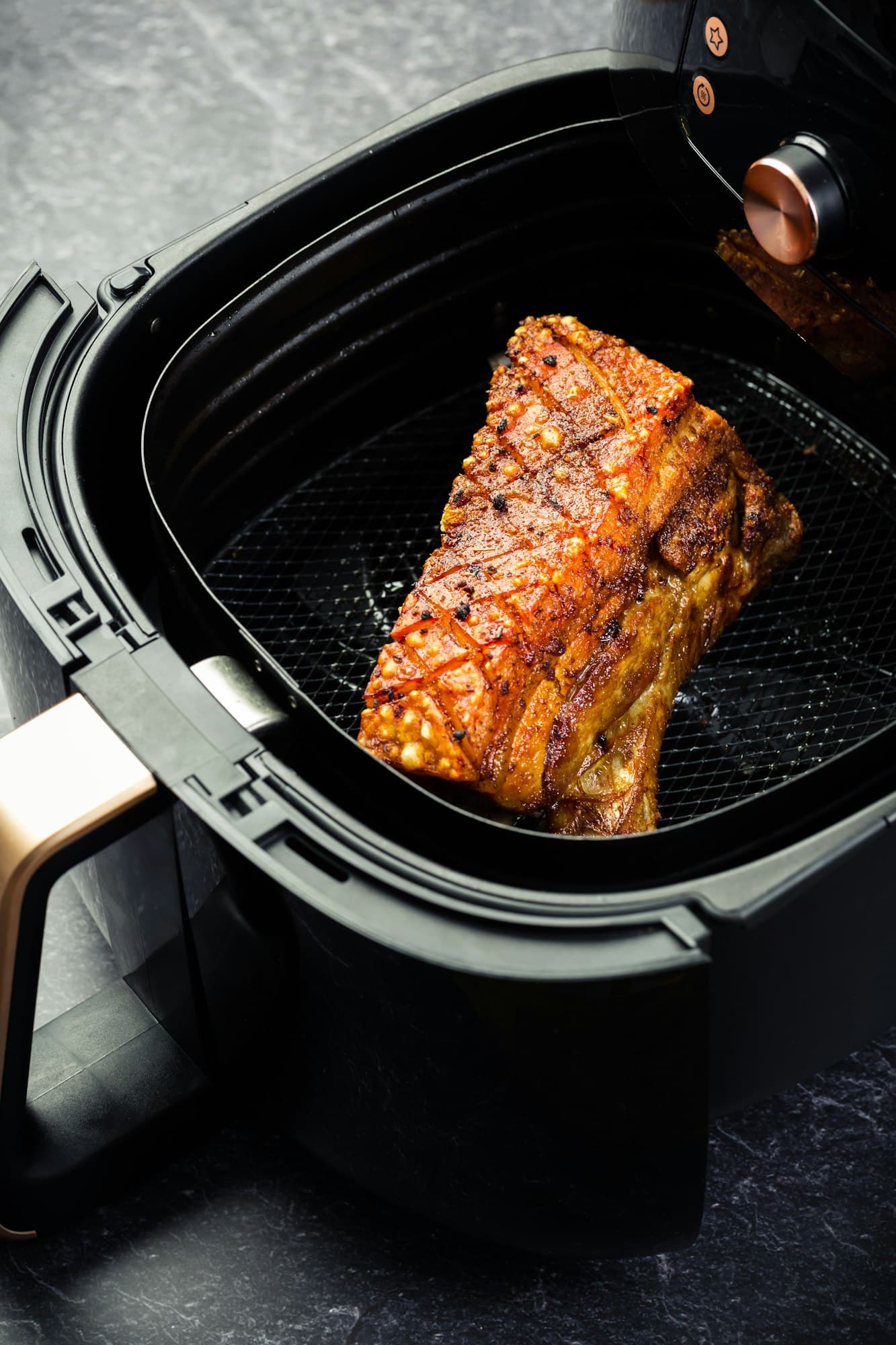 Art de la cuisson saine : les points essentiels du meilleur airfryer 2024